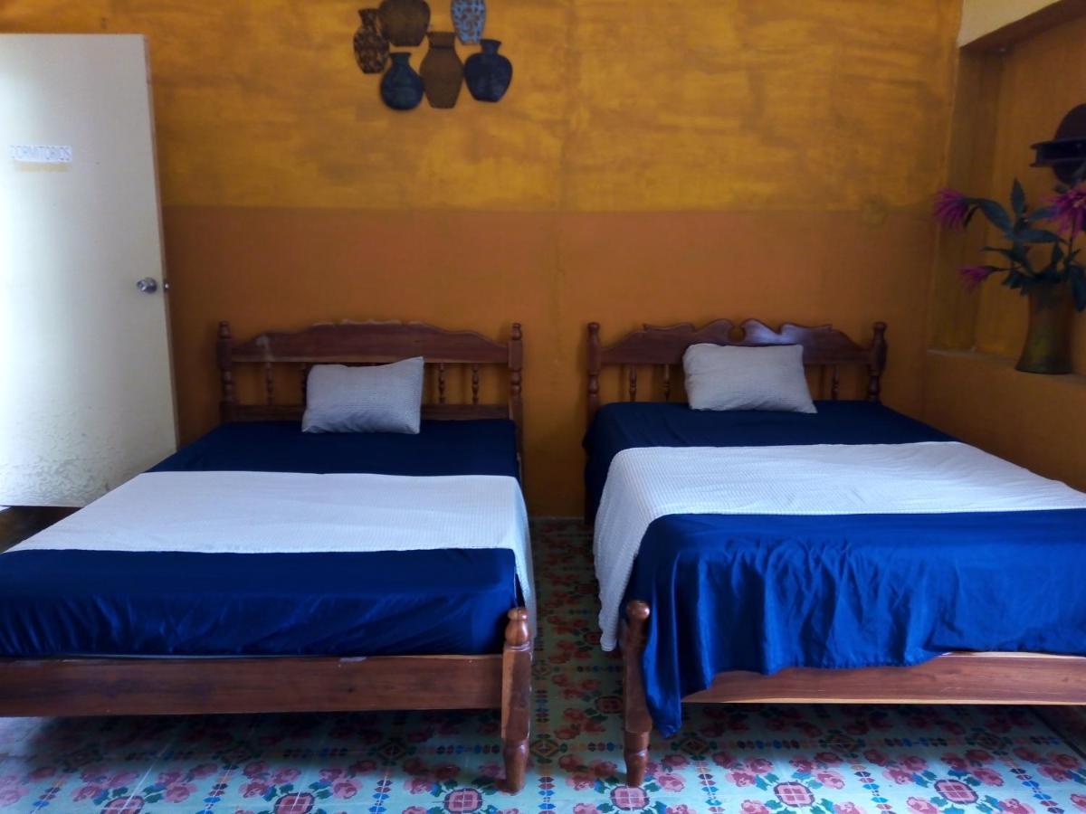 Cuartos Y Hostal Jaqueline แคมเปเช ภายนอก รูปภาพ